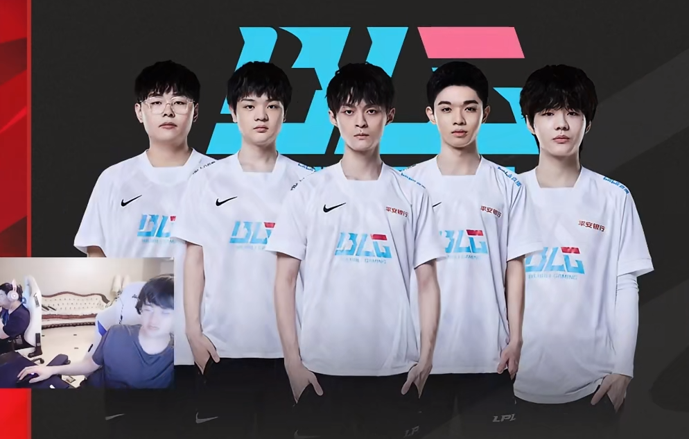 色的控球和 色的控球和