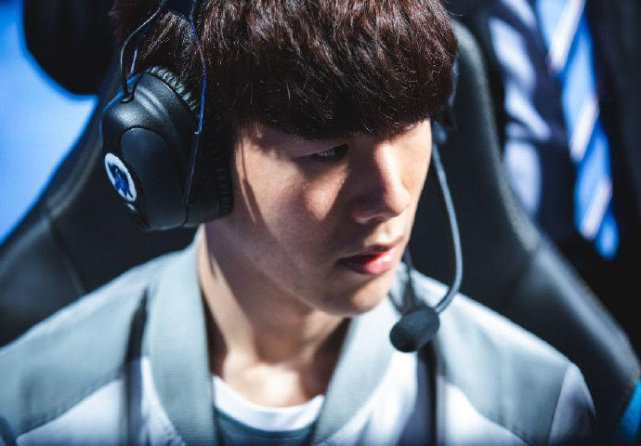 过分依赖传 过分依赖传